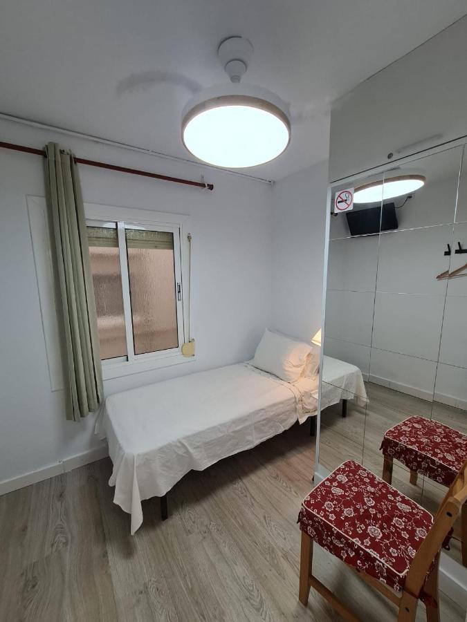 Alojamiento Can Buxeres L'Hospitalet de Llobregat Exterior photo